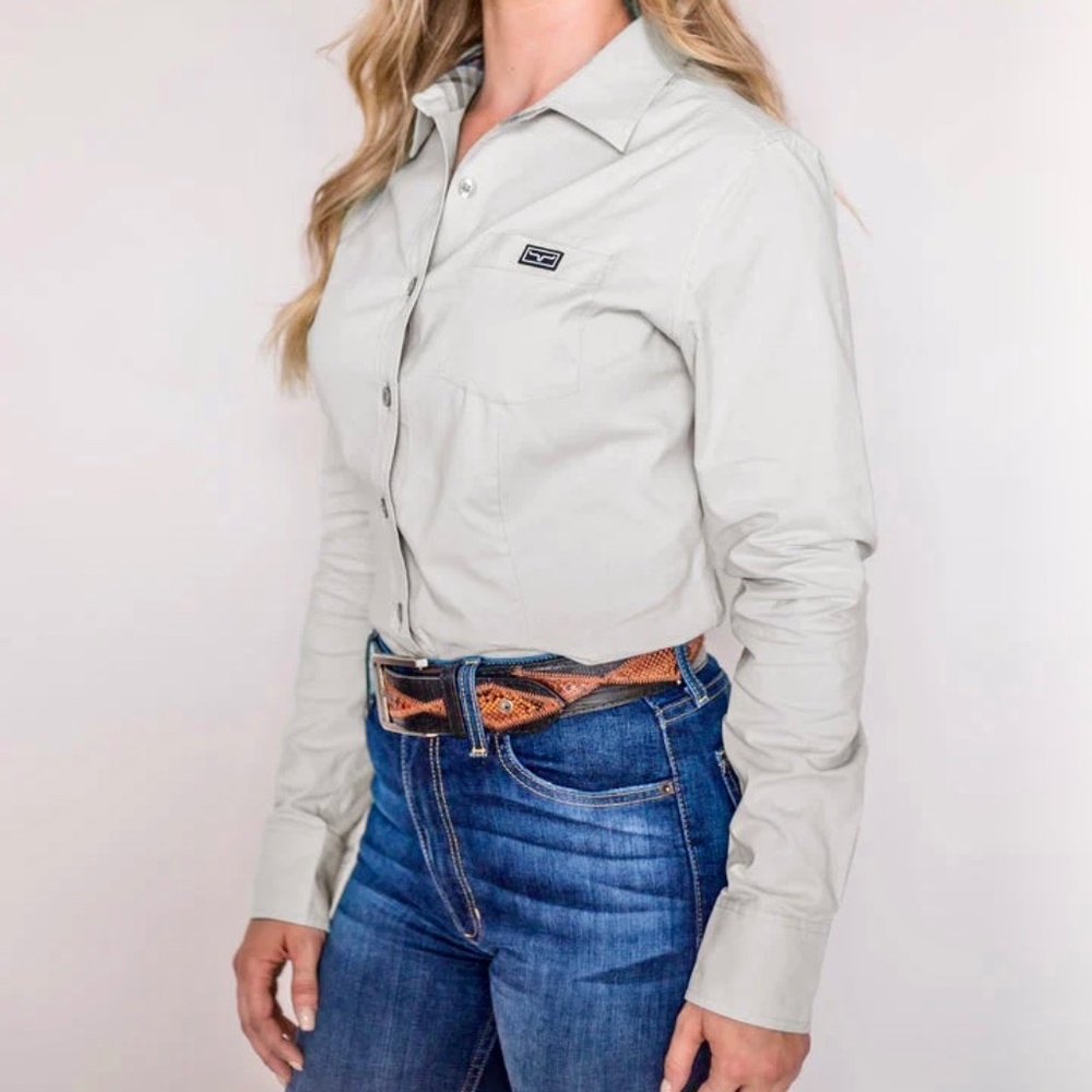 Kimes Ranch Ladies Linville Long Sleeve Button Up, Grey NWT